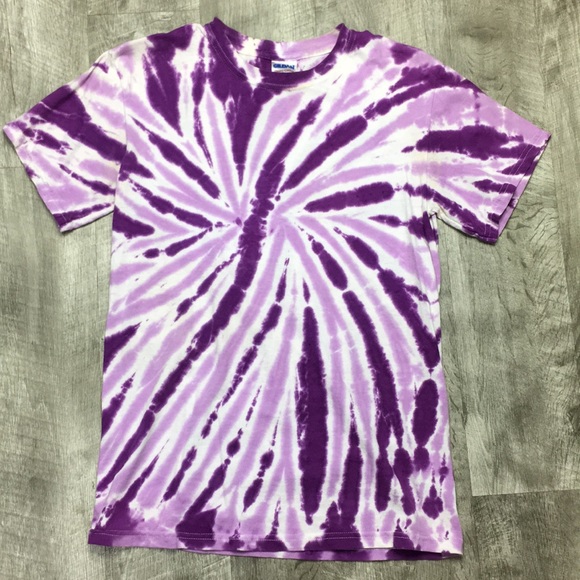Tops - Tie dye purple short sleeve t shirt S